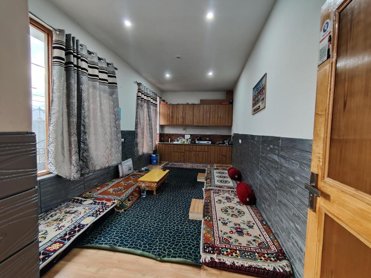 Homestay Lynx Near Airport Leh